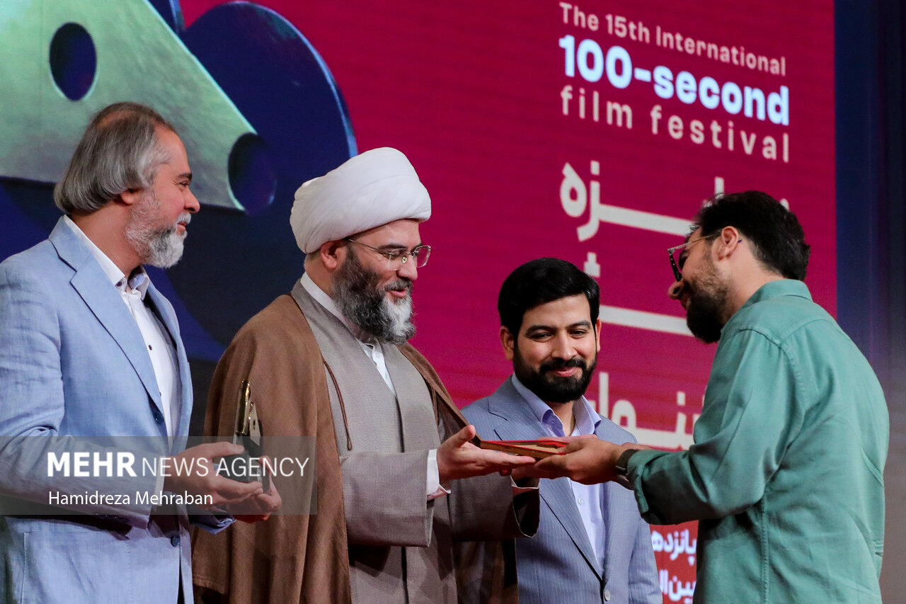پرونده پانزدهمین جشنواره فیلم ۱۰۰ با معرفی ستارگان جدید سینمای کوتاه بسته شد